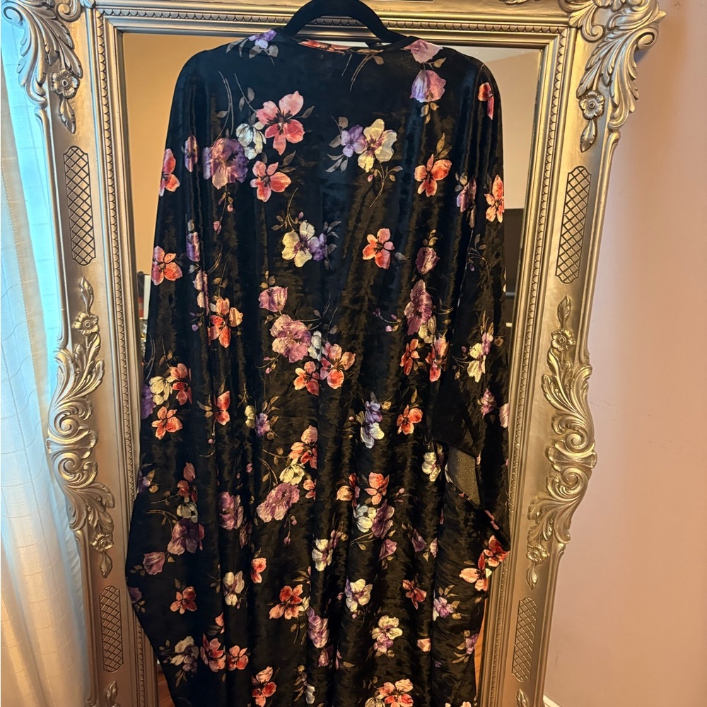 Floral Velvet Kaftan